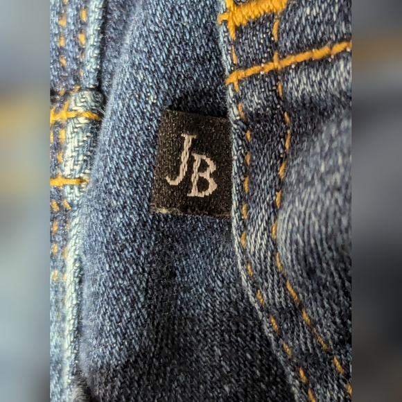 Judy Blue Los Angeles Straight Fit size 15/32, design wear fading, stretch - Picture 7 of 15